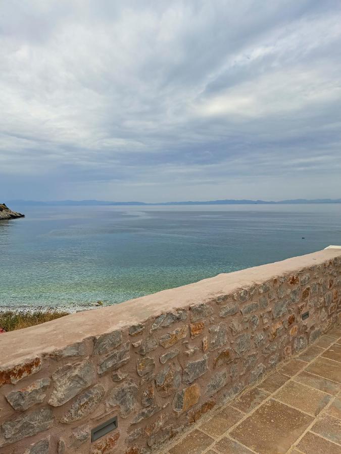 Arapis Rooms & Suites Agios Kiprianos Екстериор снимка