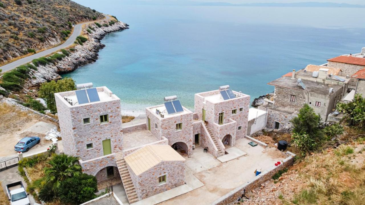 Arapis Rooms & Suites Agios Kiprianos Екстериор снимка