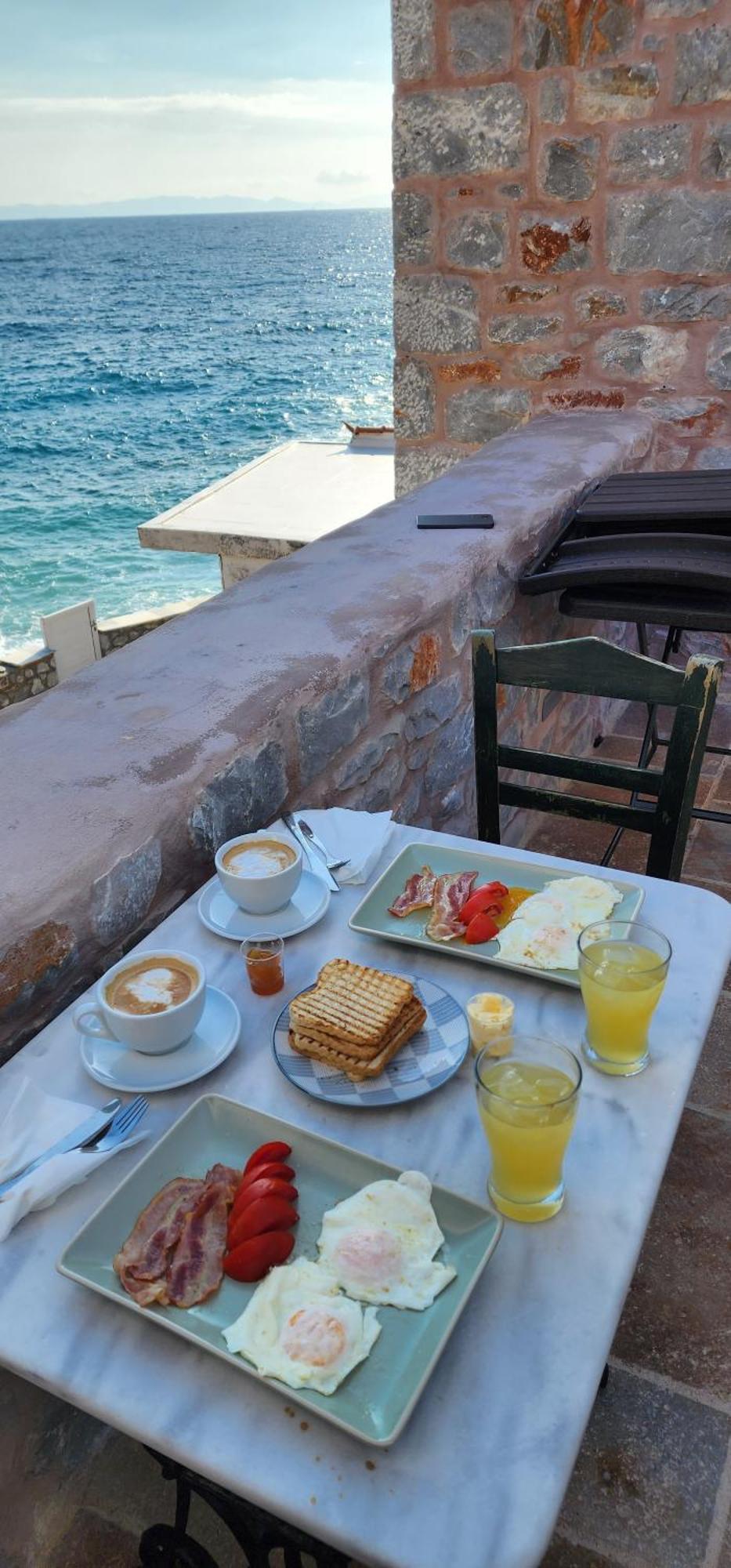 Arapis Rooms & Suites Agios Kiprianos Екстериор снимка